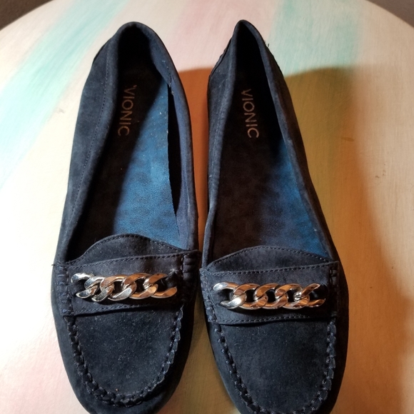 Vionic Loafers 🥿 - Picture 8 of 11